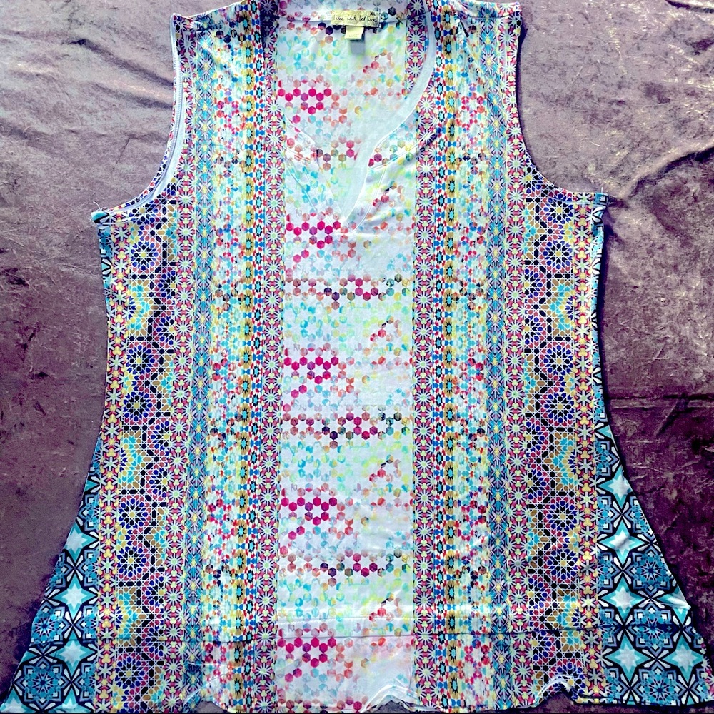 3/$20 Live & Let Live MultiColor Geometric Print Tunic 21” chest